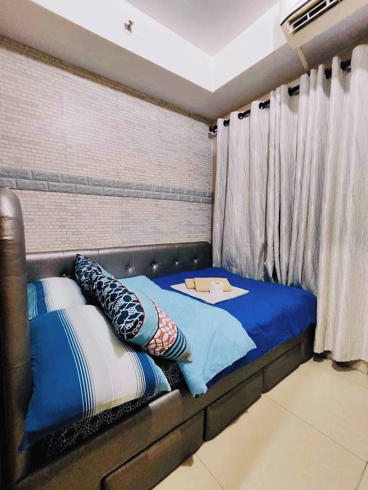 Peaceful Pasay Oasis - Entire Apartment for Rent