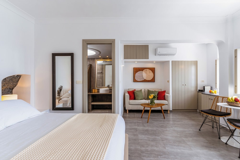 Mardanza Krokos Suites