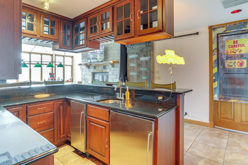366 Shared Acres, Lake Access: Ozark Getaway!