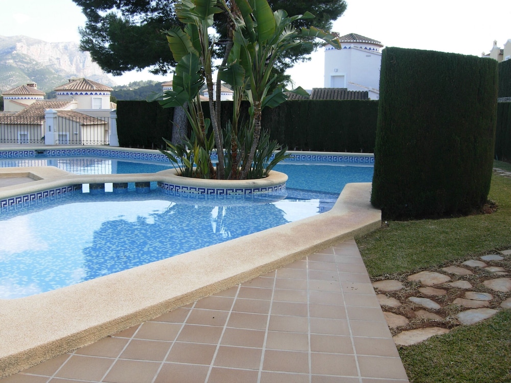Photo 9