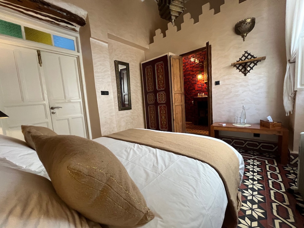 RIAD MALAÏKA