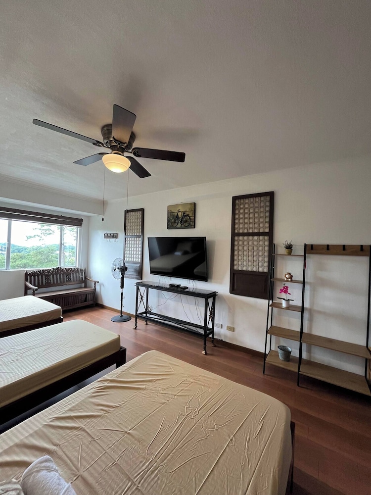 Premier Family Studio Room in Albergo Baguio