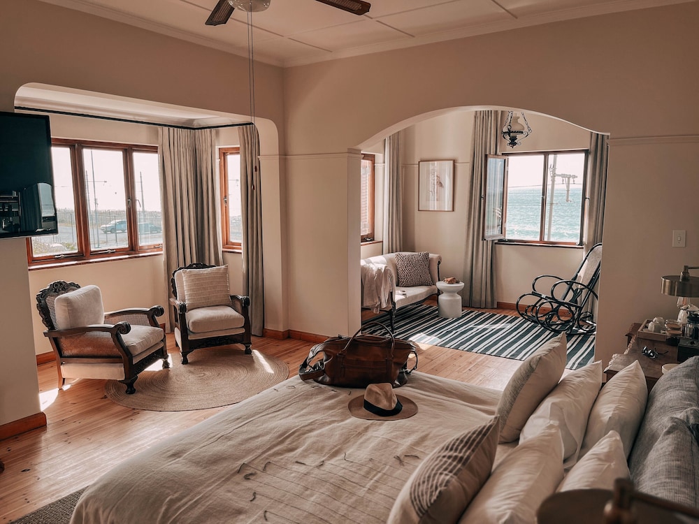 Sonnekus Boutique Hotel & Bistro