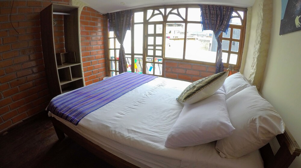 Erupcion Backpackers Hostel