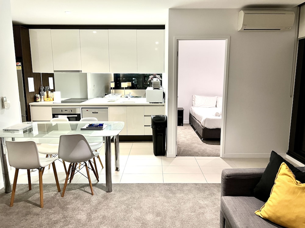 ReadySet Apartments at Upper West Side