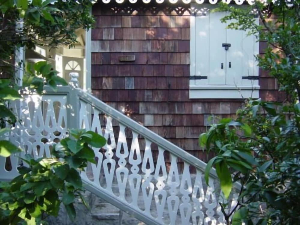 Fire Fly Cottage