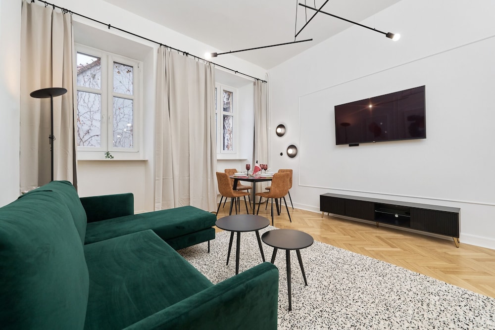 Wrocław Rynek Apartment by Renters view 4
