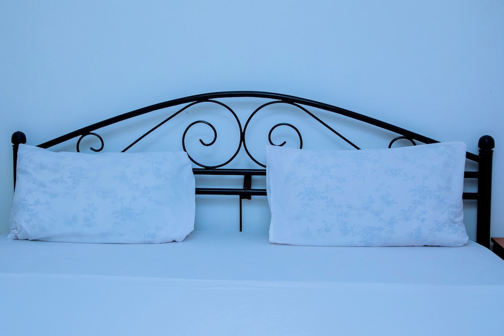 Dar es Salaam-sleeps8-parking-garden-pet Friendly view 2