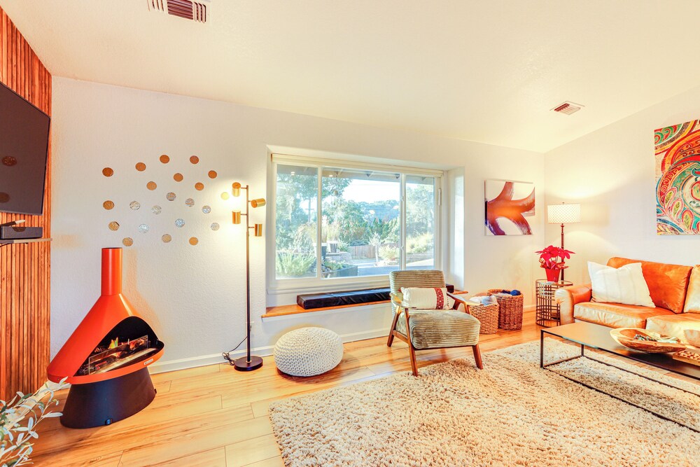 Near San Luis Obispo Wine Country: Mtn-view Haven