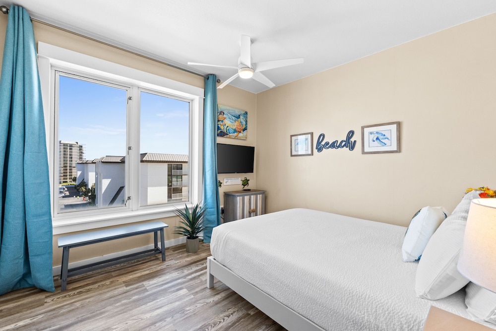 Grand Panama Beach Resort by Panhandle Getaways