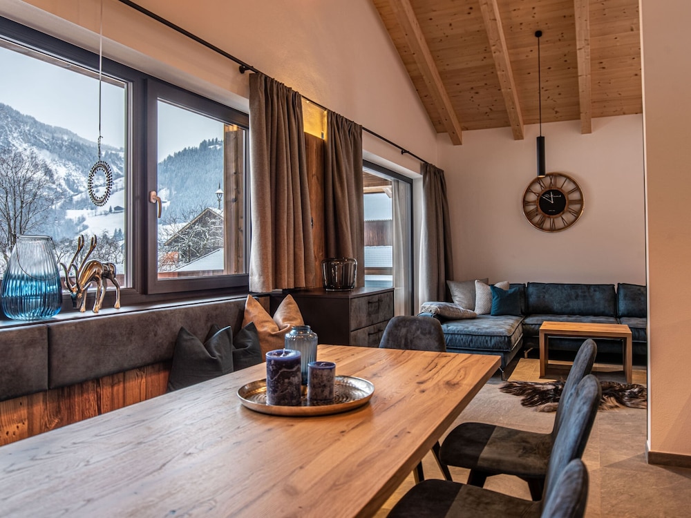 The Village - Chalet Stone House