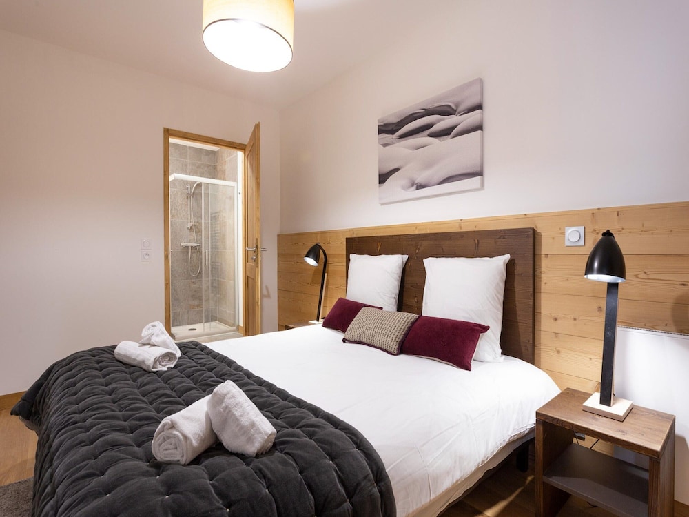 Apartment in Plagne 1800 With Ski-in/ski-out