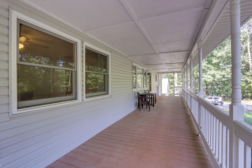 Harpers Ferry Cabin - Walk to Private Lake! - Property Image 10