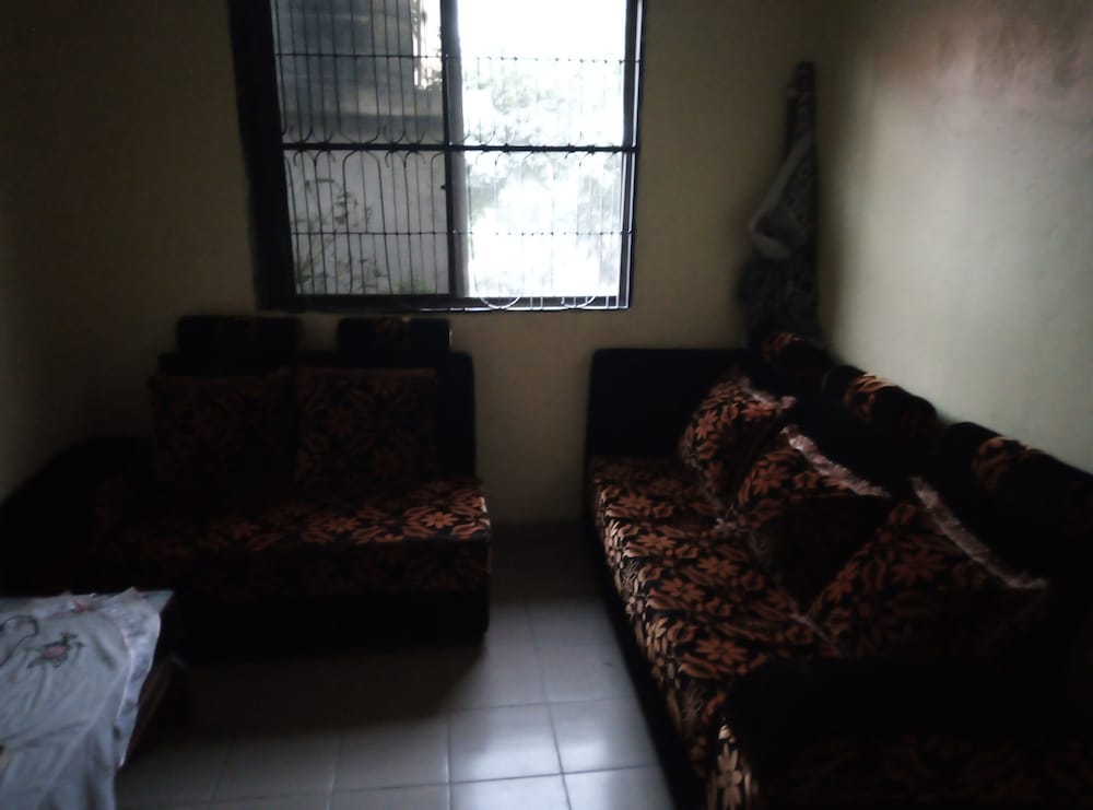 JJ&JE Family House - Hostel view 2