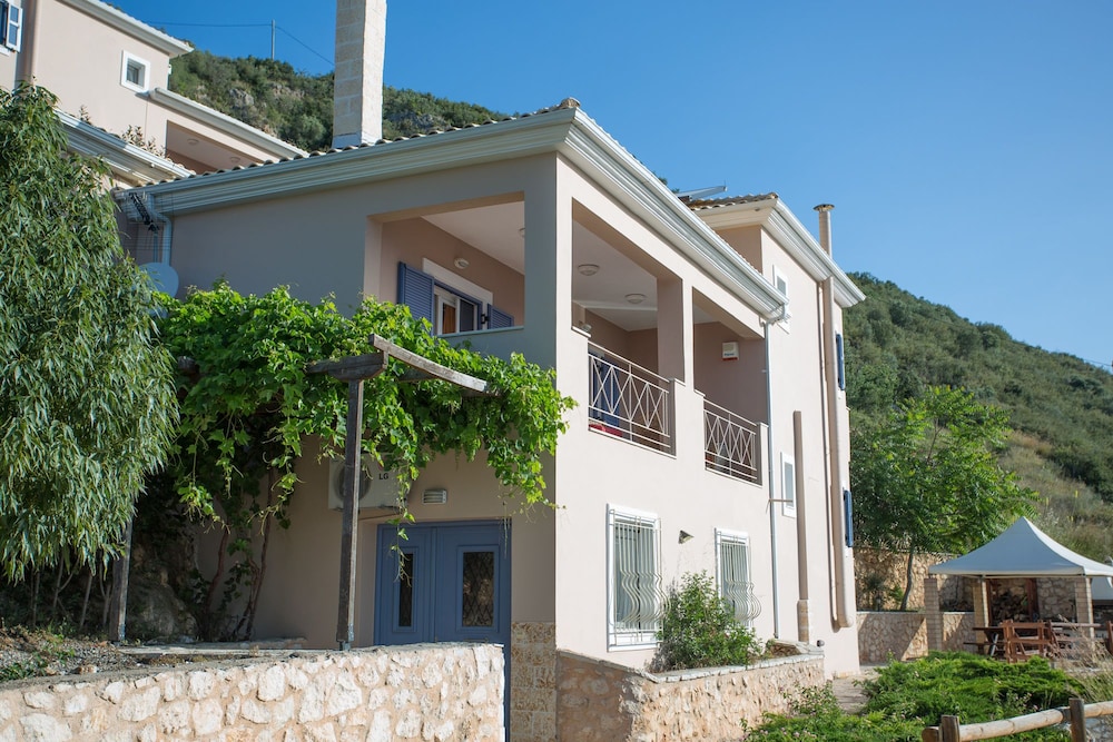 Calm Wave Villas