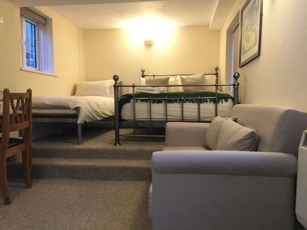 Worthing Vacations - Findon Rest - Property Image 27