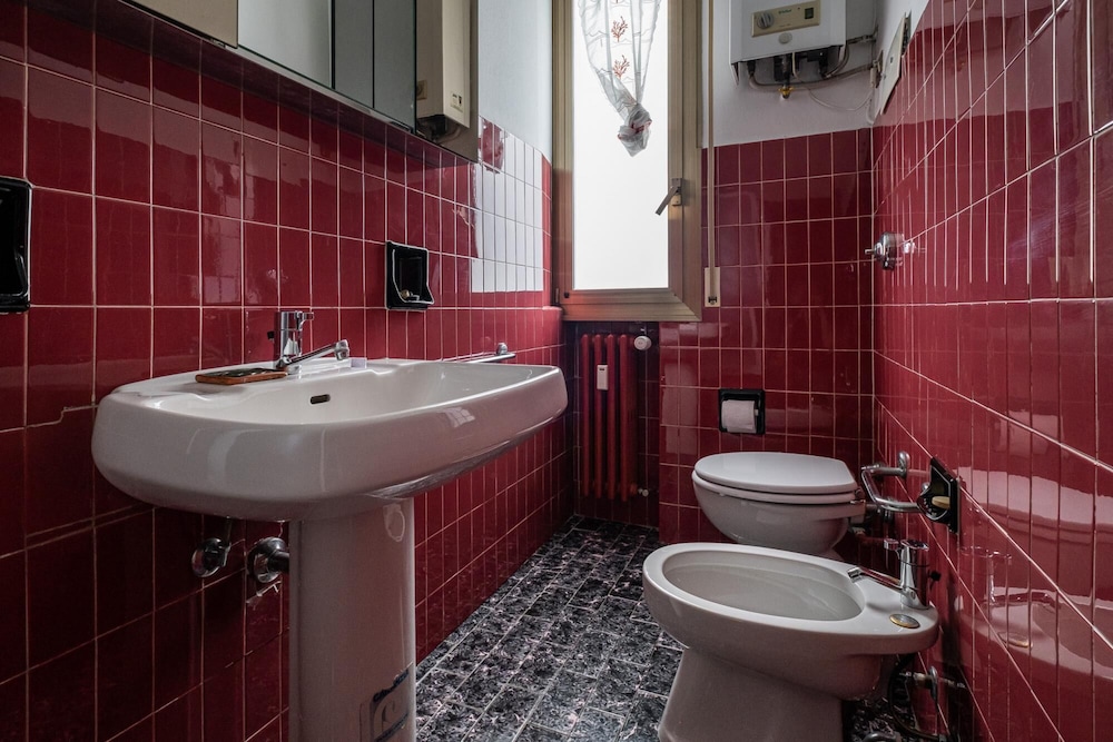 Modena Vintage Apartment by Wonderful Italy view 2