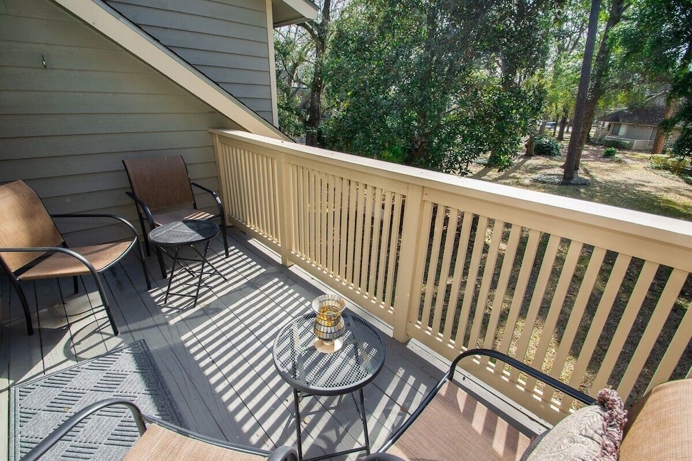 West Hyde Park 2e 2 Bedroom Condo