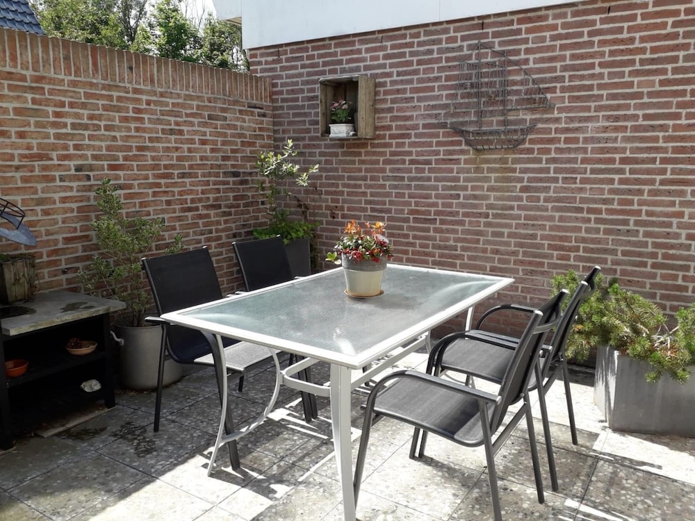 Holiday Home Near Centre of Petten