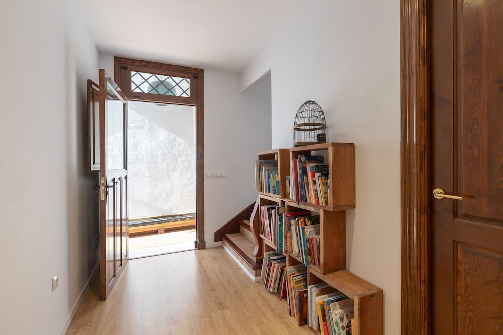Axarqu a in Malaga With 2 Bedrooms and 1 Bathrooms