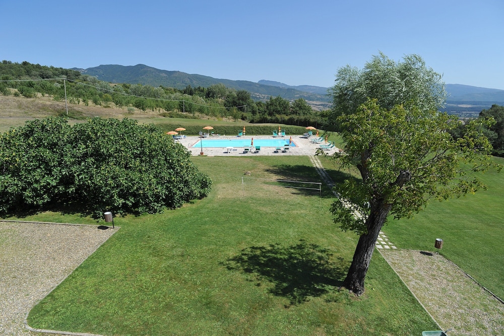 Farmhouse in Tuscany With Pool and Valley Views