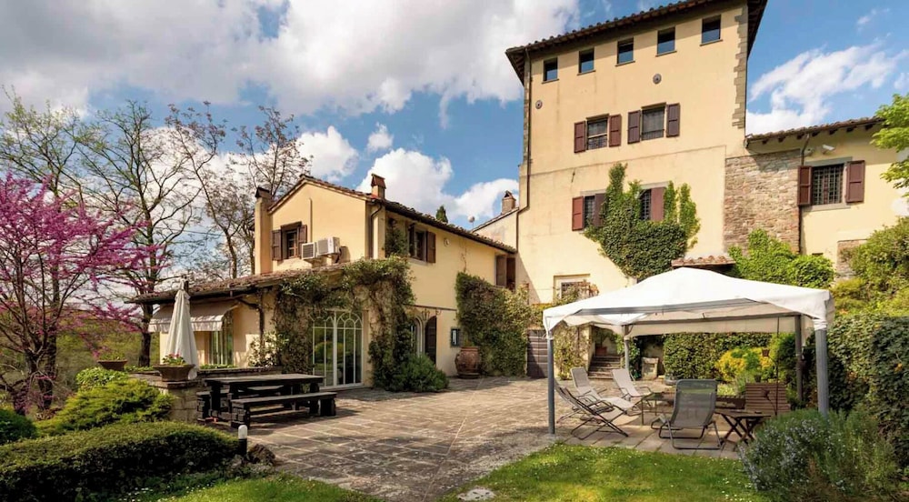 Castello Uliveta