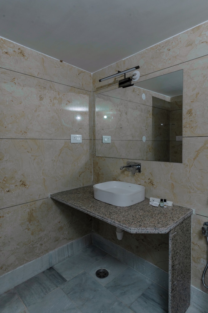 Marubhumi Luxury Resort