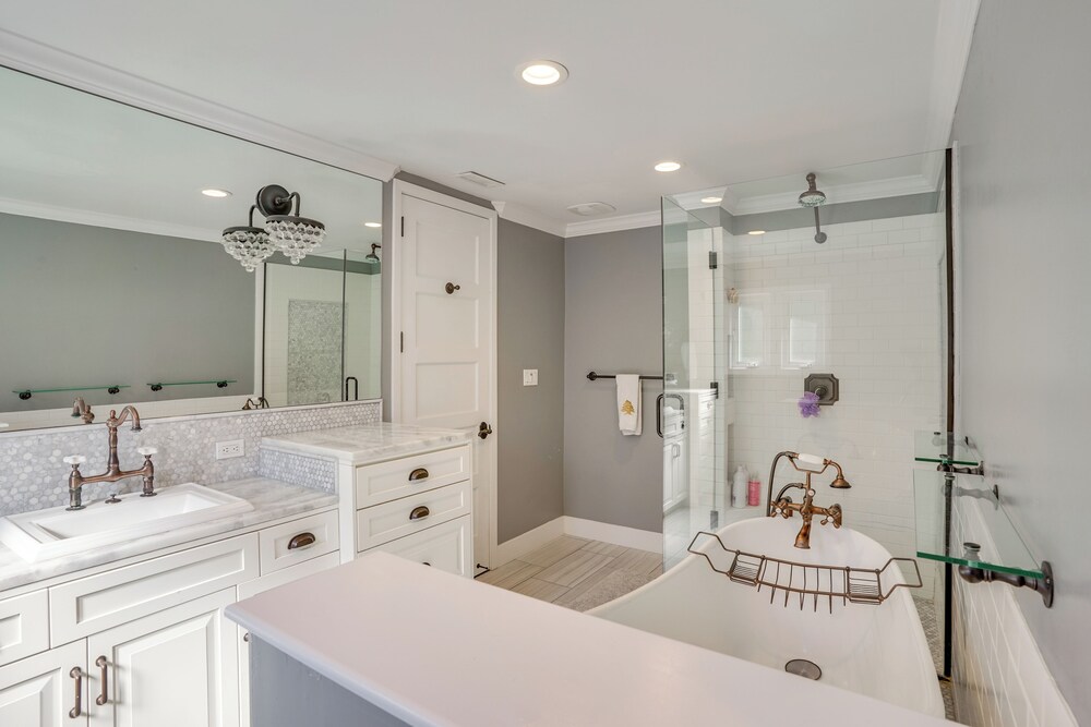 Mid Century Modern Gem w/ Pool in North Tustin