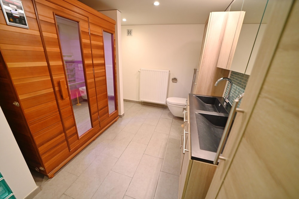 Holiday Home in Durbuy With Hot Tub & Sauna