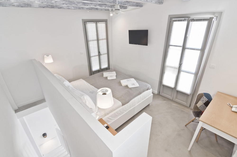 Lindos Comfy Suites