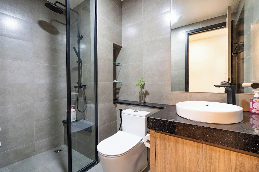 Luxury Vela Luxe - De La Sol Sai Gon