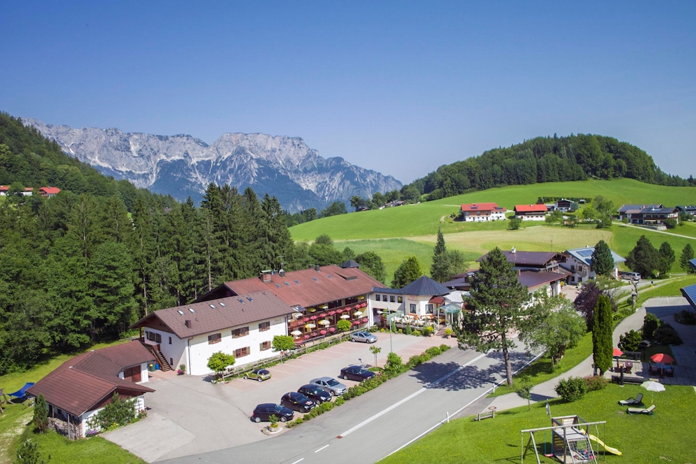 Hotel Neuhäusl Berchtesgaden - Image 1