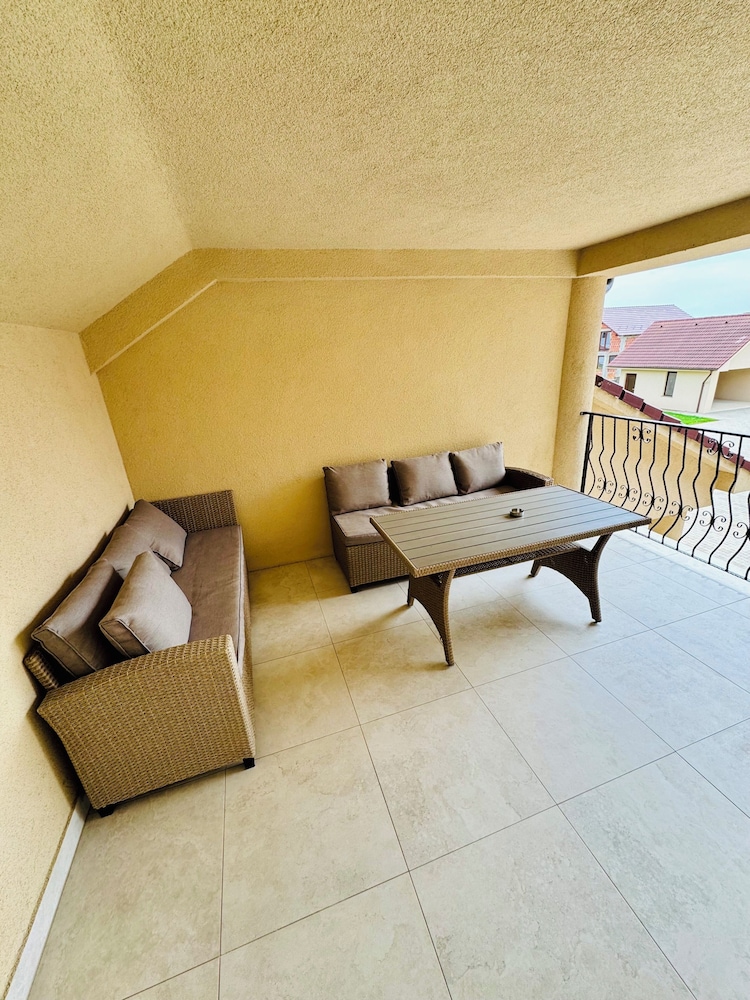 Roua Residence