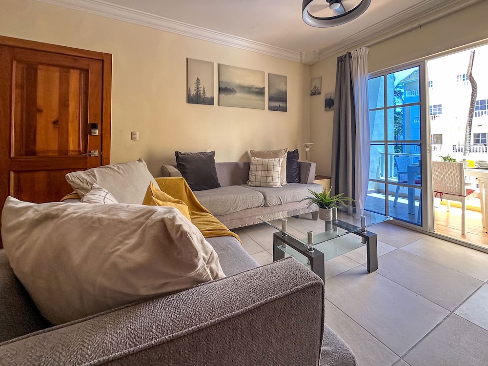Cozy Apartment Close to the Beach