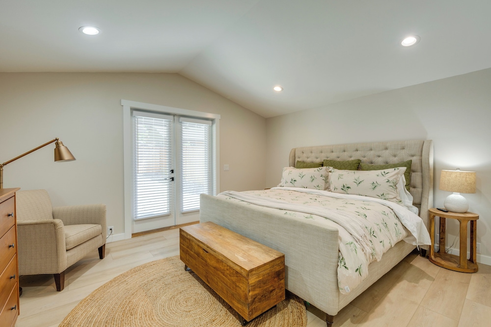 Waterfront Gem w/ Boat Dock & Lift in Lakewood!