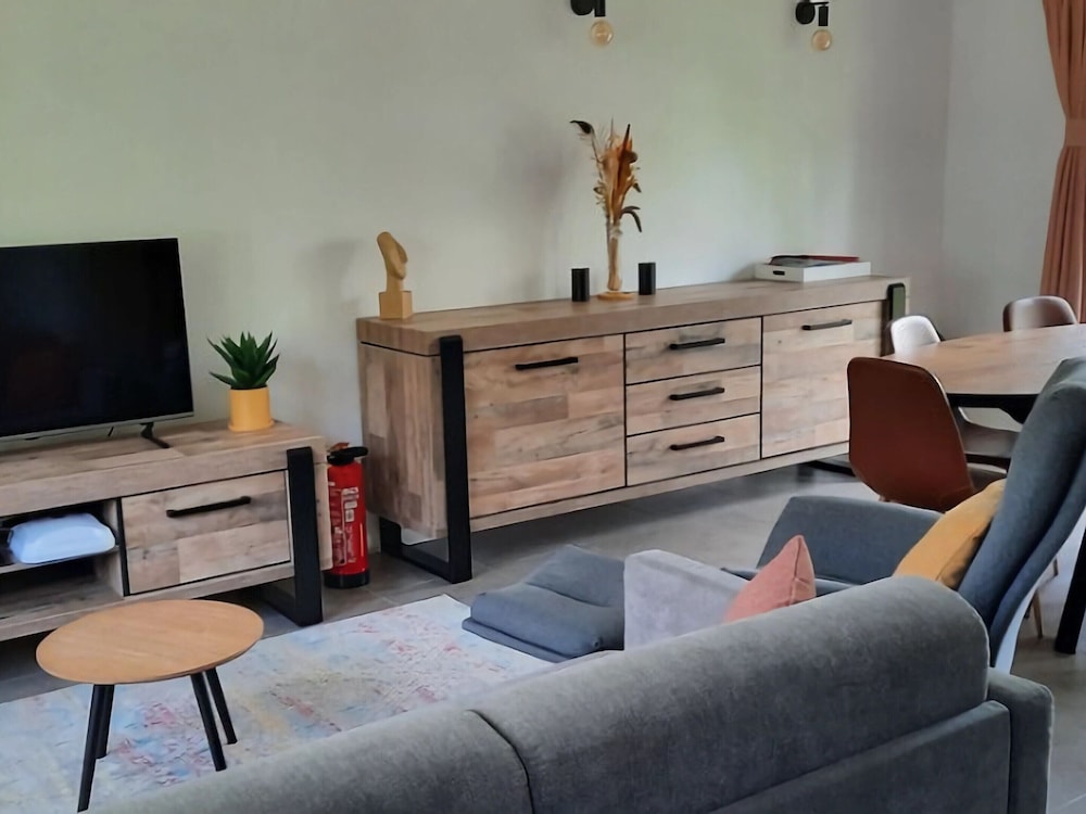 Cosy Chalet Near Durbuy in Nature
