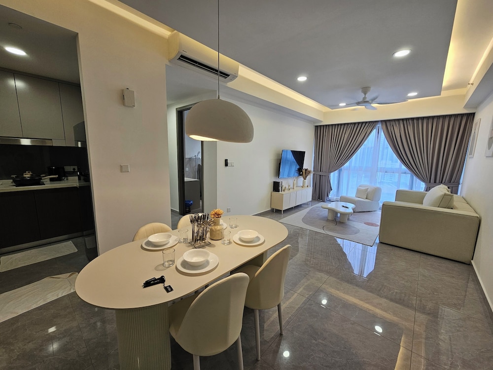 Agile Residence TRX by Isabella