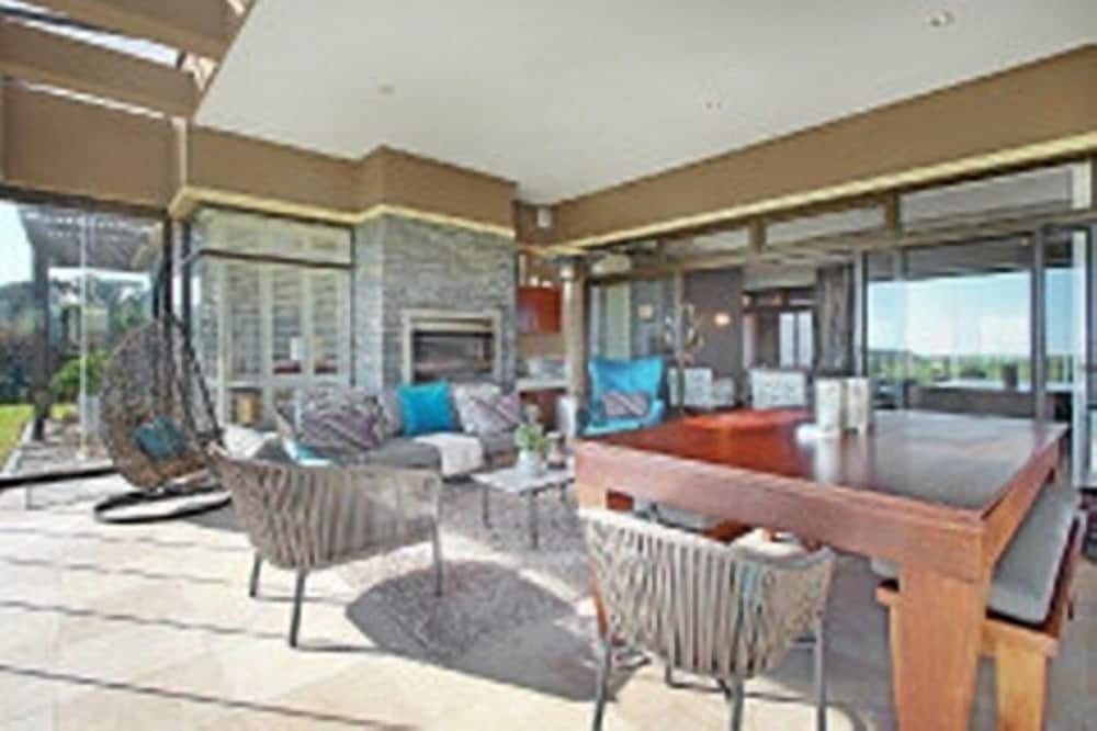 Luxury Vacation Villa view 2