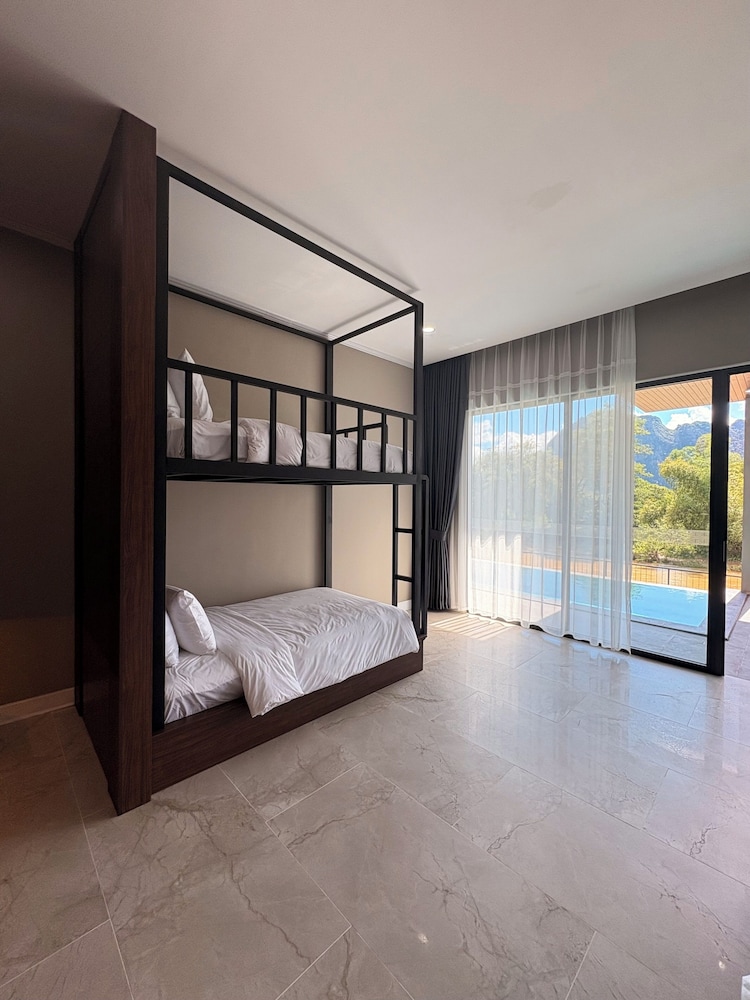 Song View Pool Villa