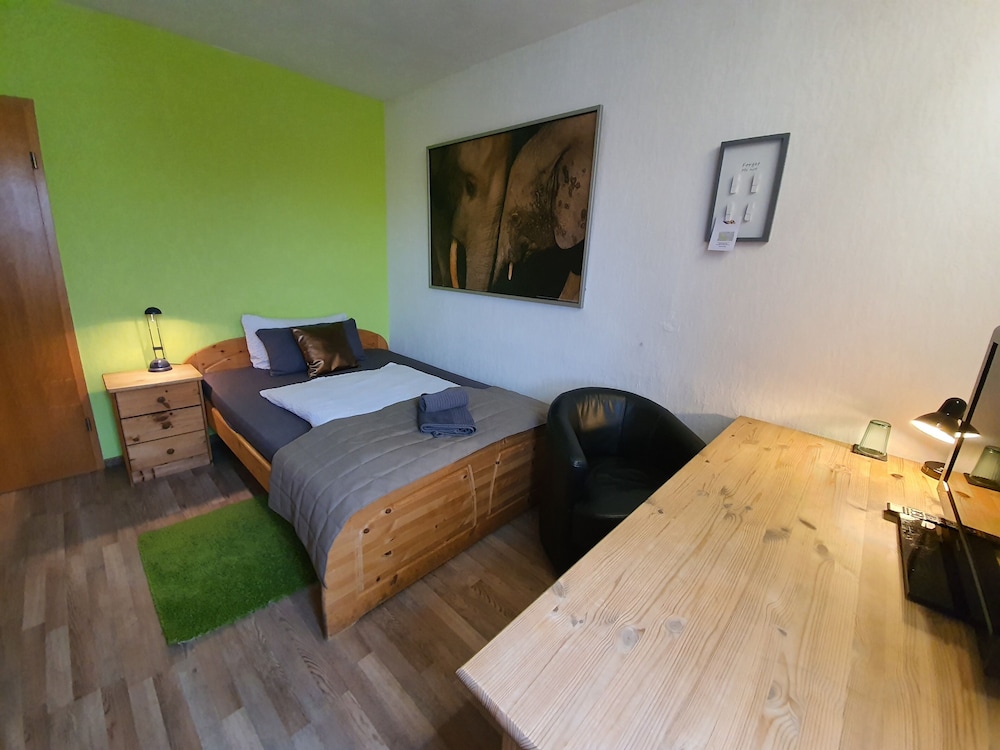 Photo 12