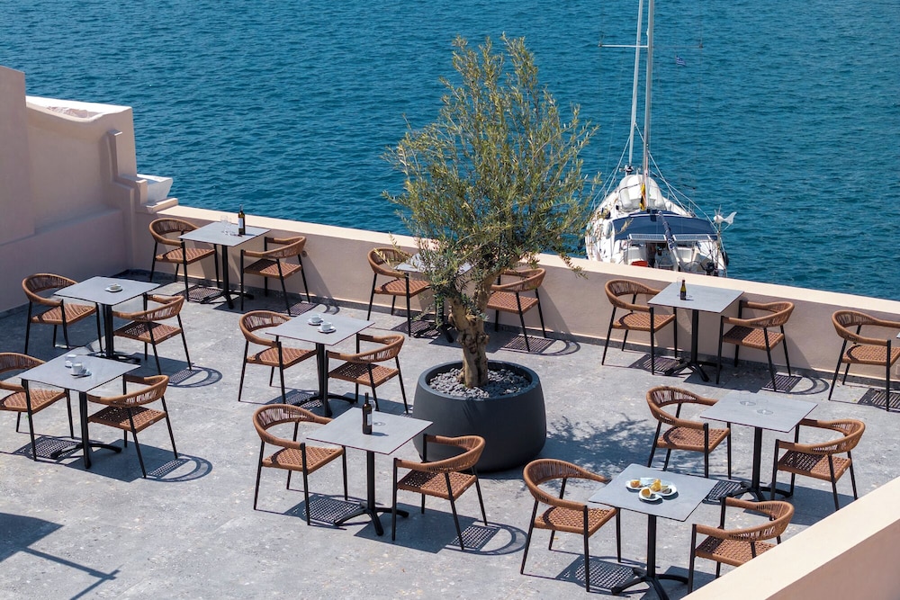 Eclectic Syros