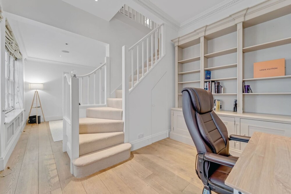 The Belgravia Place - Stunning Bright 2bdr Home