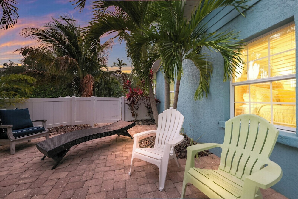 Anna Maria Island Blue Bella Bliss - Private Heated Pool