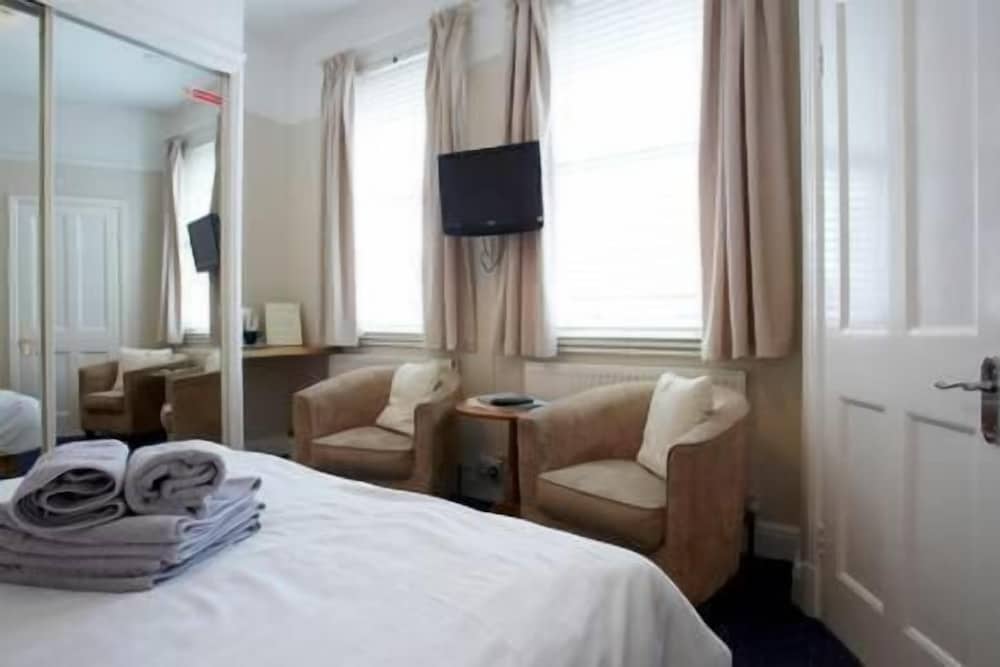 Number 34 Bed and Breakfast