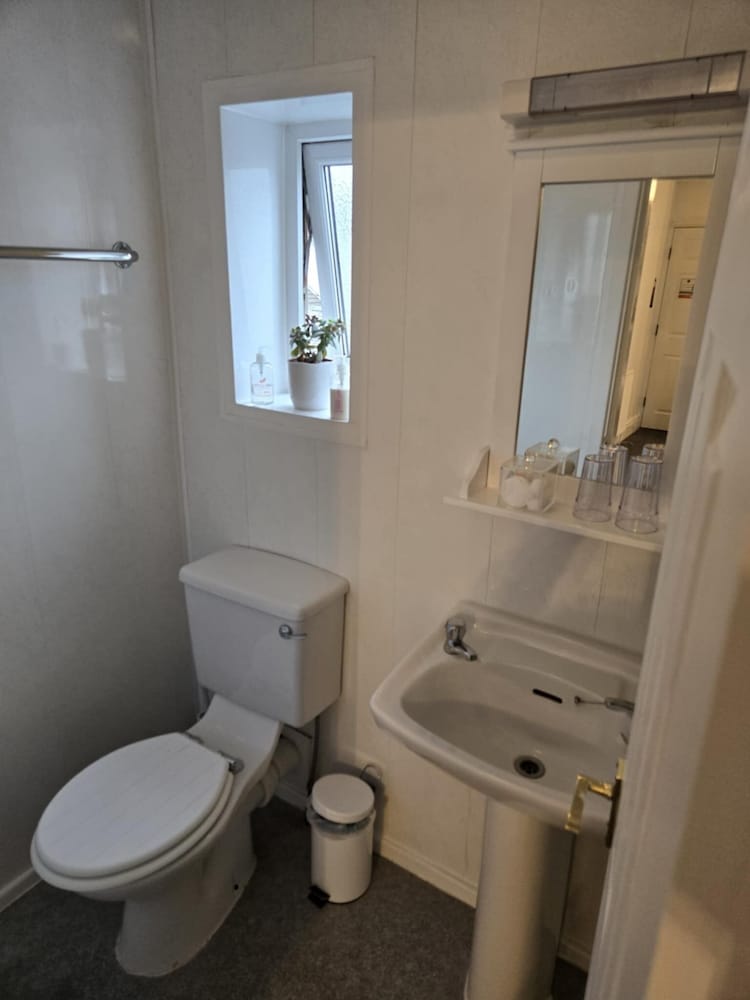 Q Accommodation