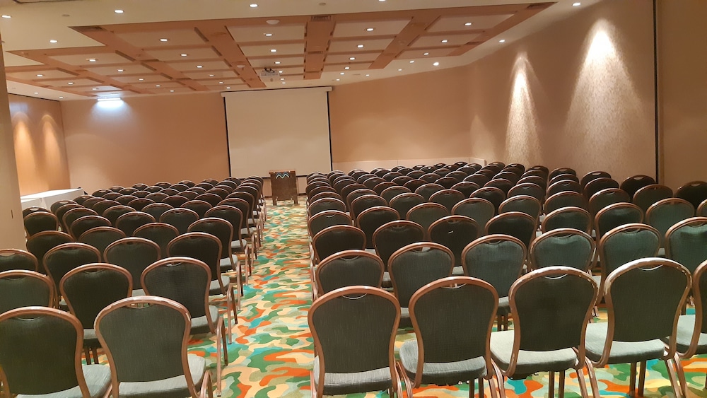 meeting & event spaces