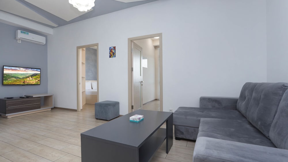 Stay Inn next to Dalma Mall