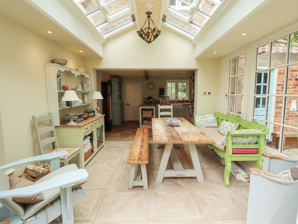 Sunny Cottage