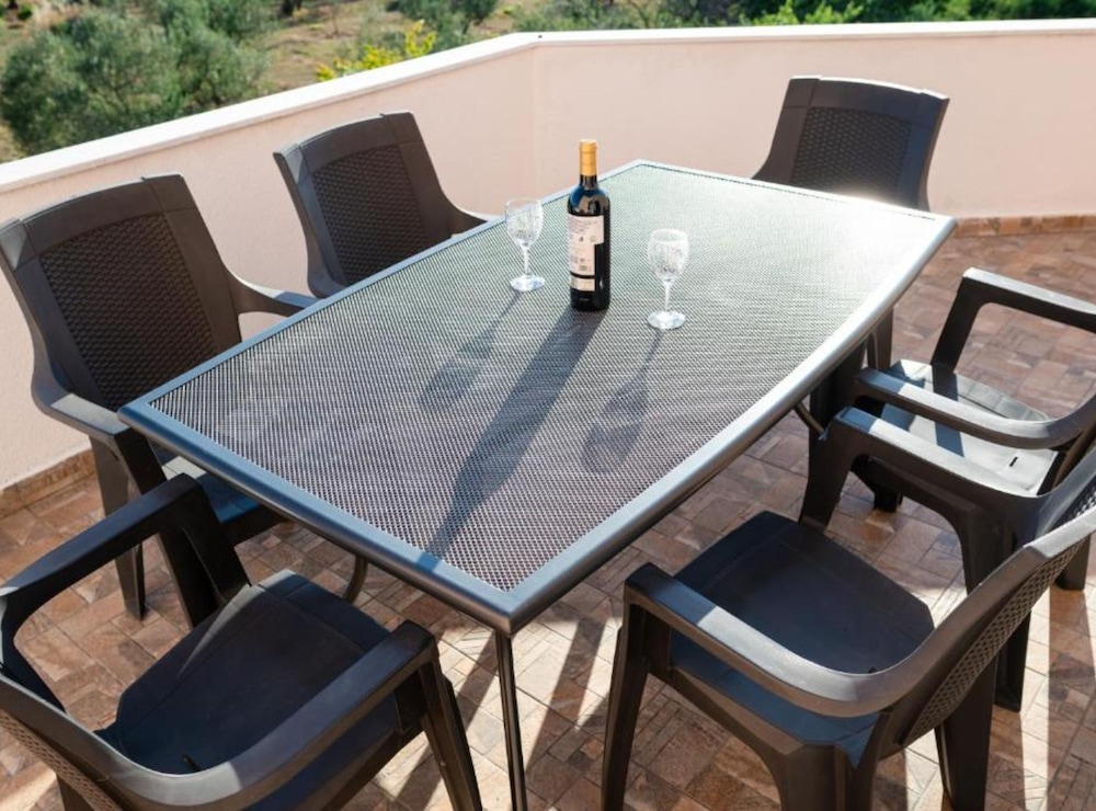 Dalmatian Apartments Bilice