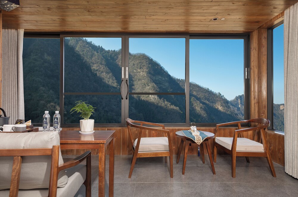 Zhangjiajie Valley Love Holiday Hotel